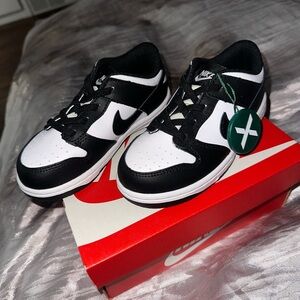 Nike dunk low 
Black and white 
Toddler 10c